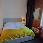 Apartman S42 *