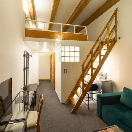 Apartment S42 *