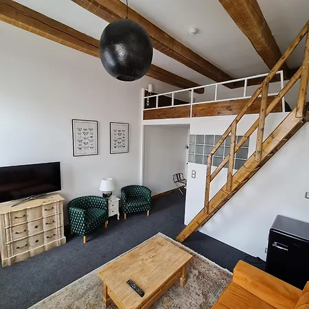 S42 Apartment *